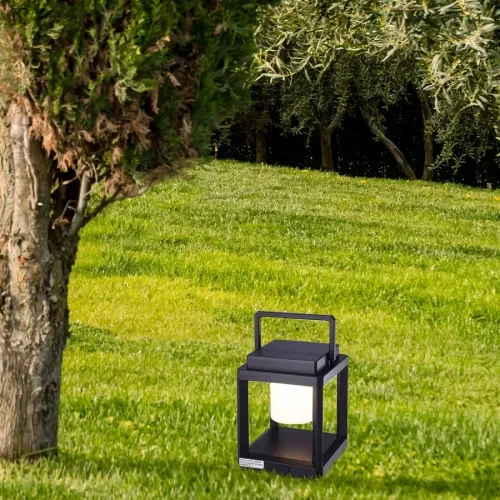 Solarna LED lampa Patron ML-2202B kvadratna